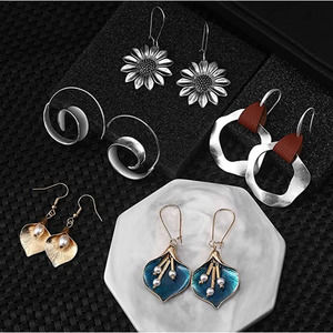 NEW! Elegant Lipal Earring Bundle